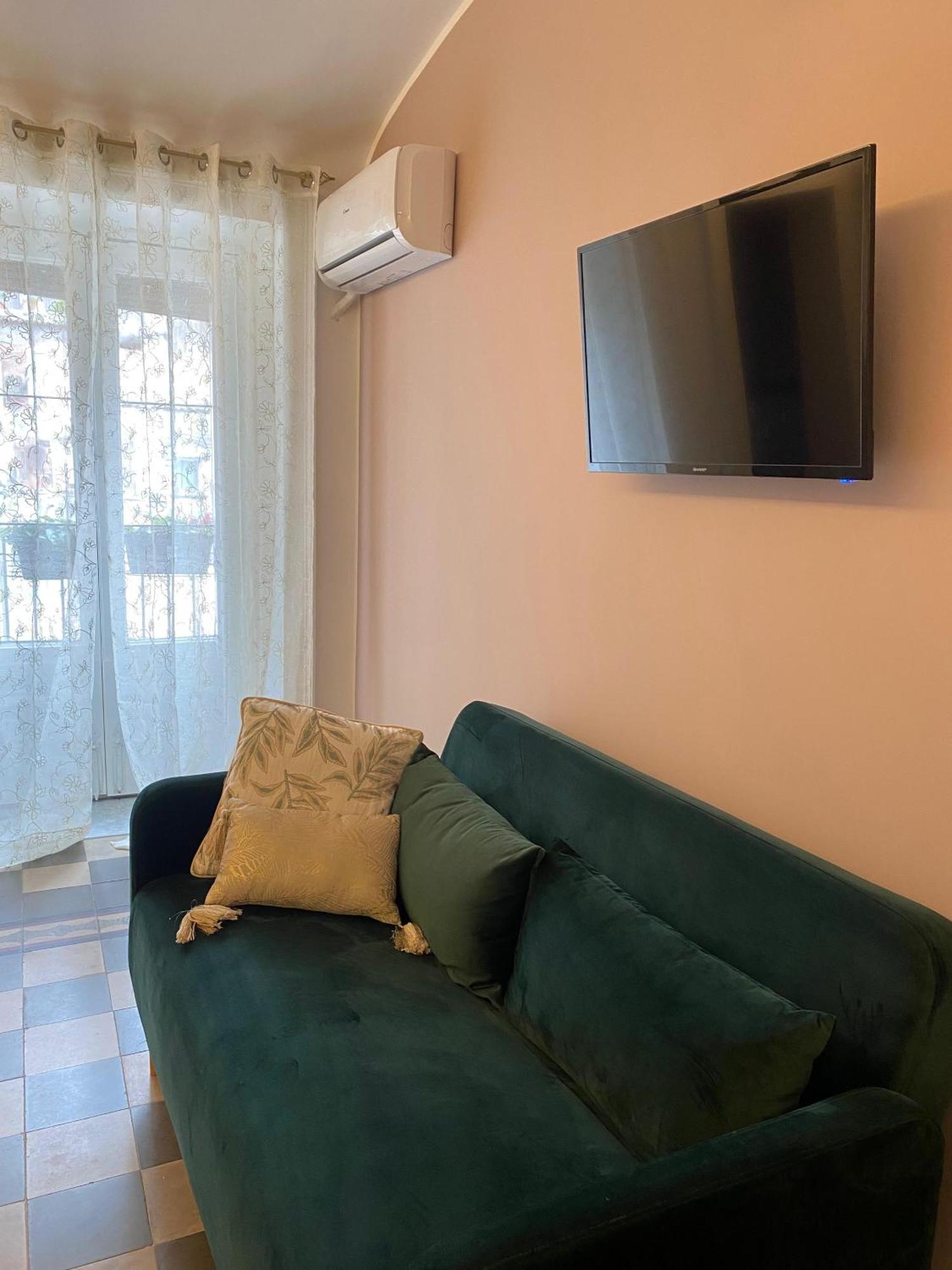 Bed and Breakfast Dimora Dei Minoriti Aeroporto di Catania Fontana Rossa Esterno foto
