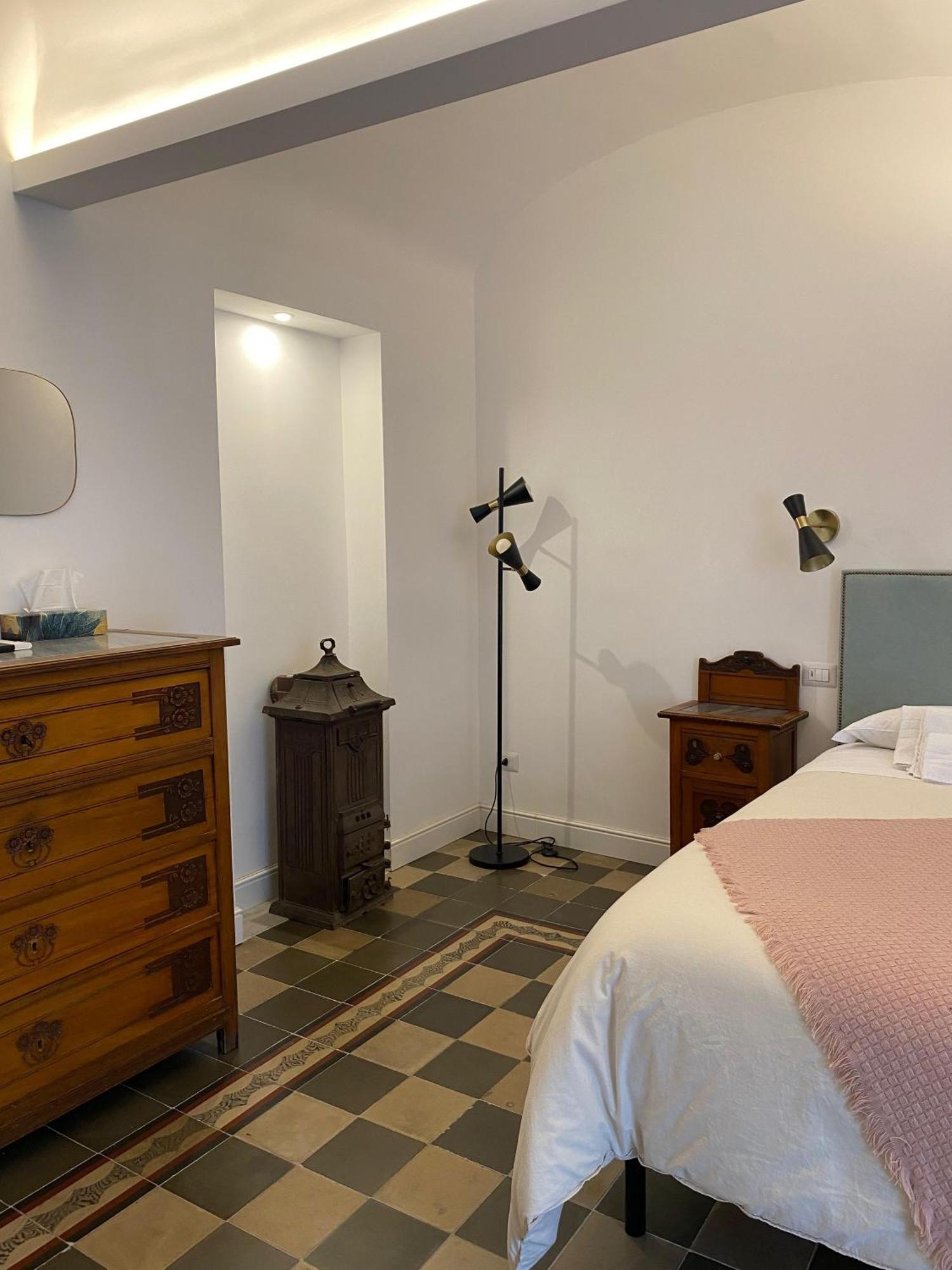 Bed and Breakfast Dimora Dei Minoriti Aeroporto di Catania Fontana Rossa Esterno foto