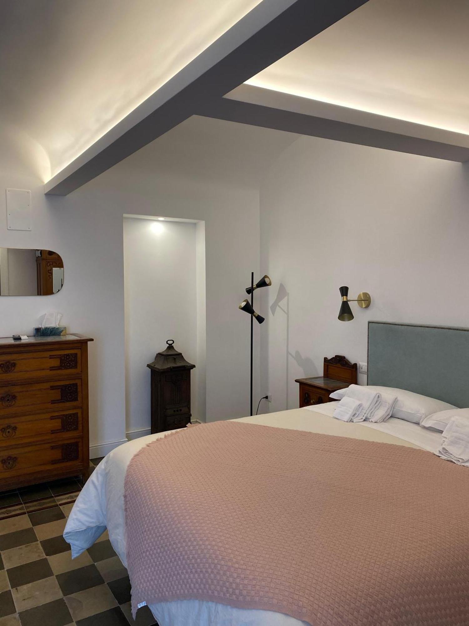 Bed and Breakfast Dimora Dei Minoriti Aeroporto di Catania Fontana Rossa Esterno foto